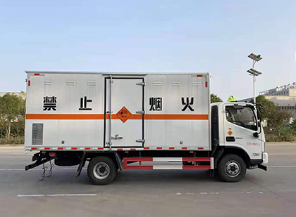 龙泉驿爆破器材运输车