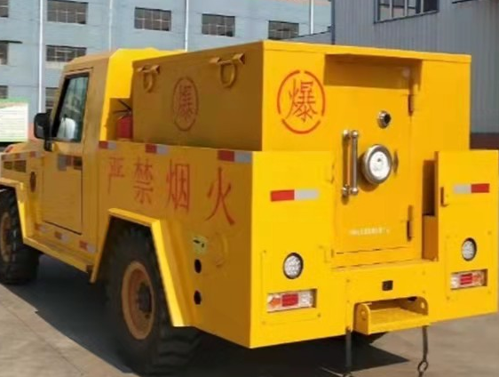 龙泉驿凯龙爆破器材运输车：保障爆破任务的安全运行