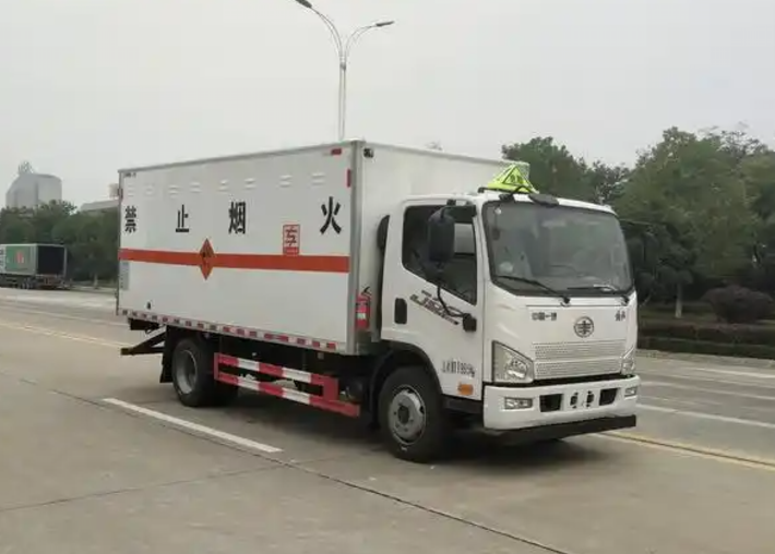 龙泉驿爆破器材运输车可以上高速吗?